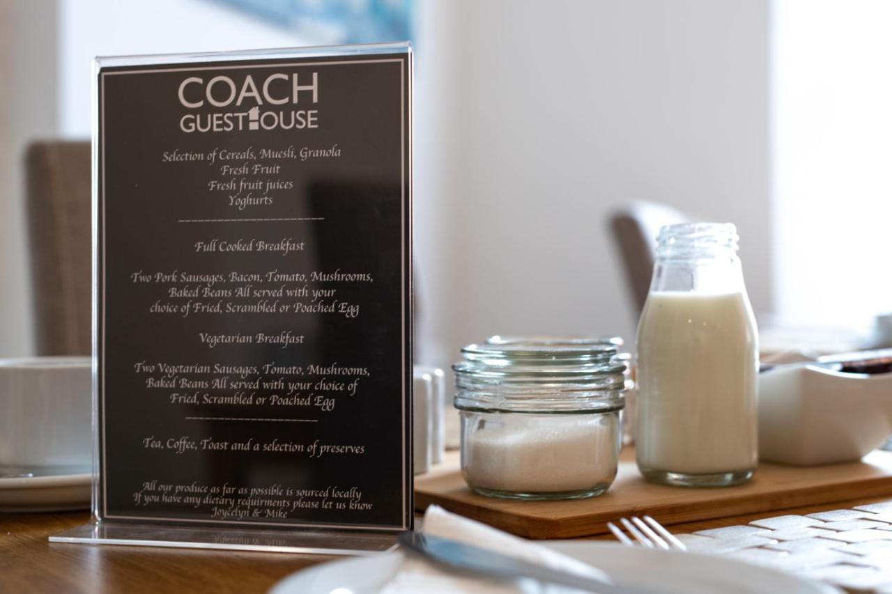 Coach Guest House Тенбі Екстер'єр фото