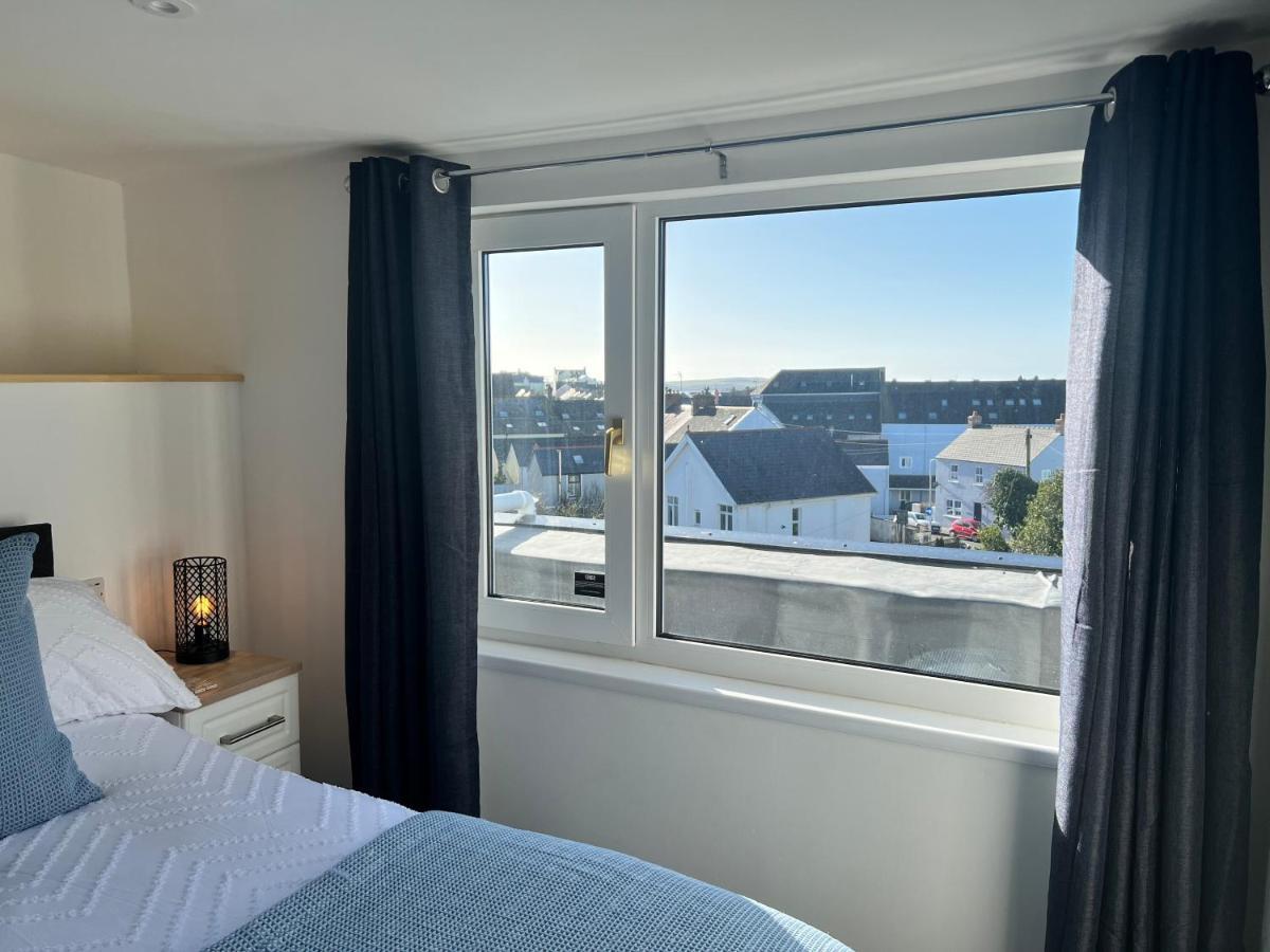 Coach Guest House Тенбі Екстер'єр фото